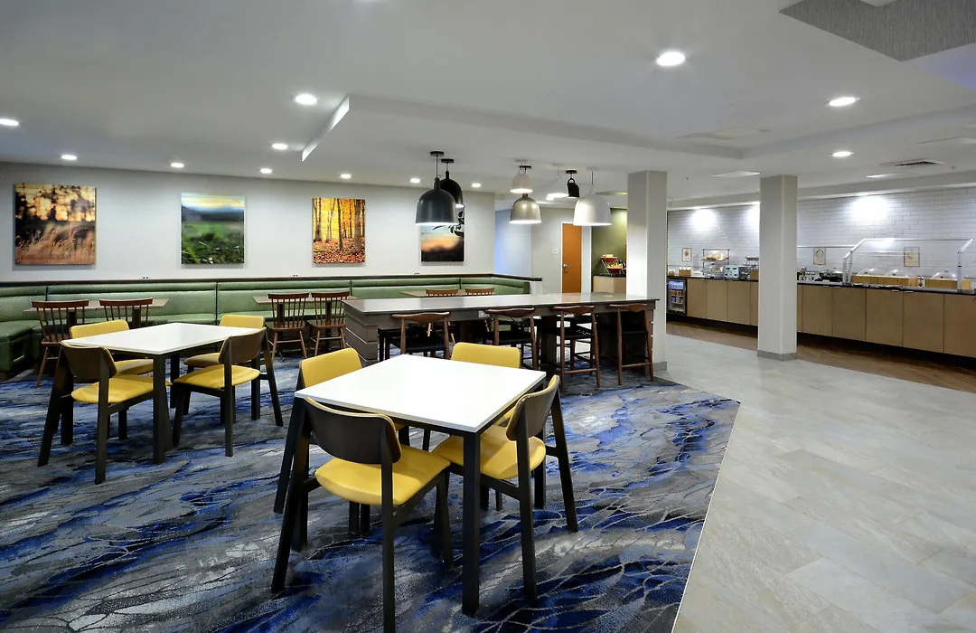 Fairfield Inn By Marriott Greensboro Airport-1