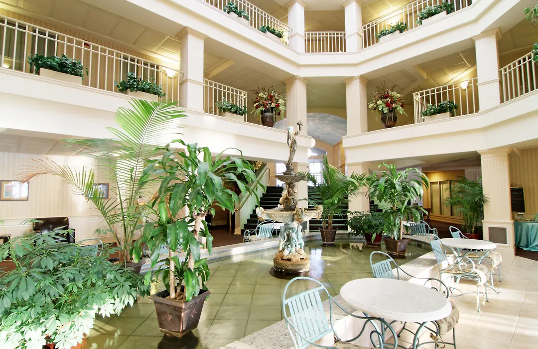 Bella Vista Suites Lake Geneva-1