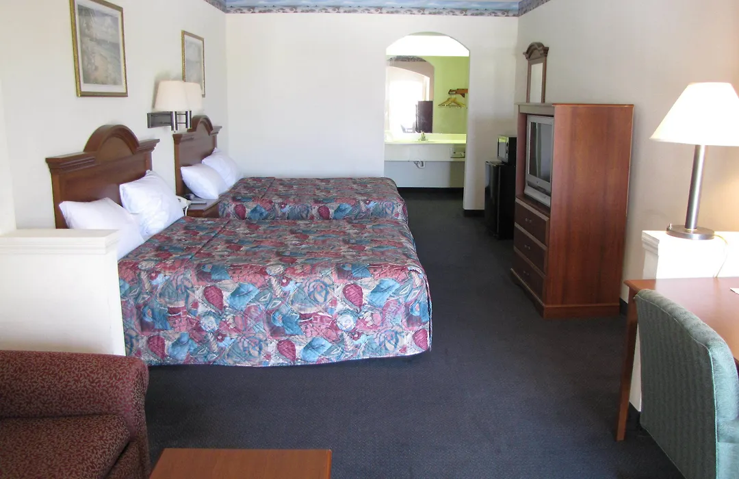 Island Inn By Oyo Galveston Beach, Tx-1