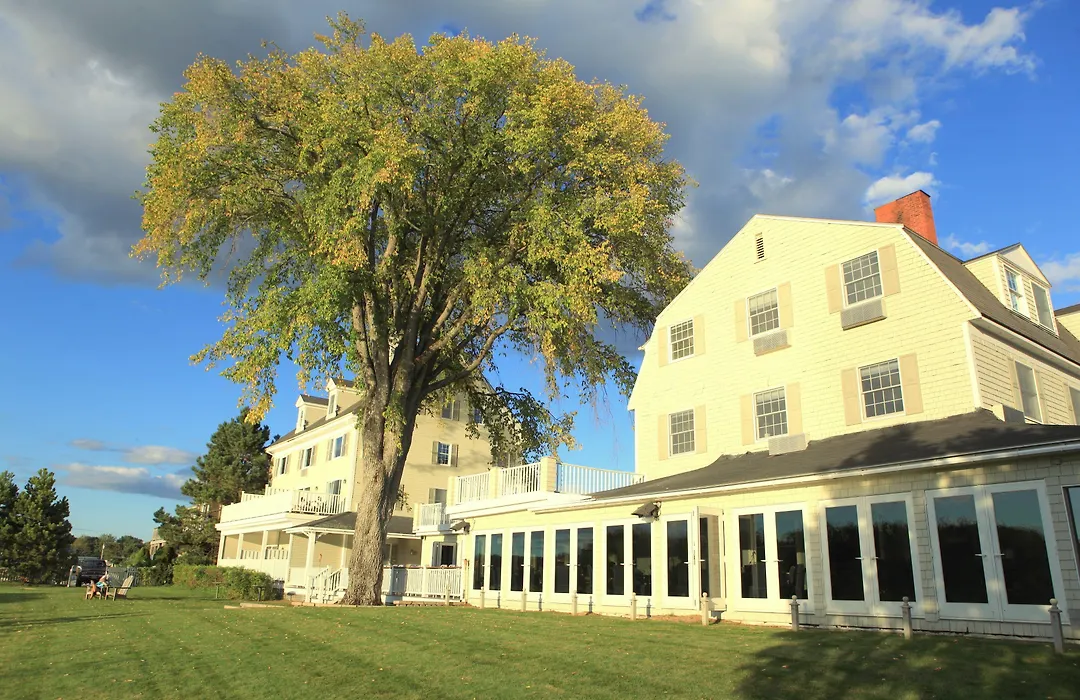 Breakwater Inn-1