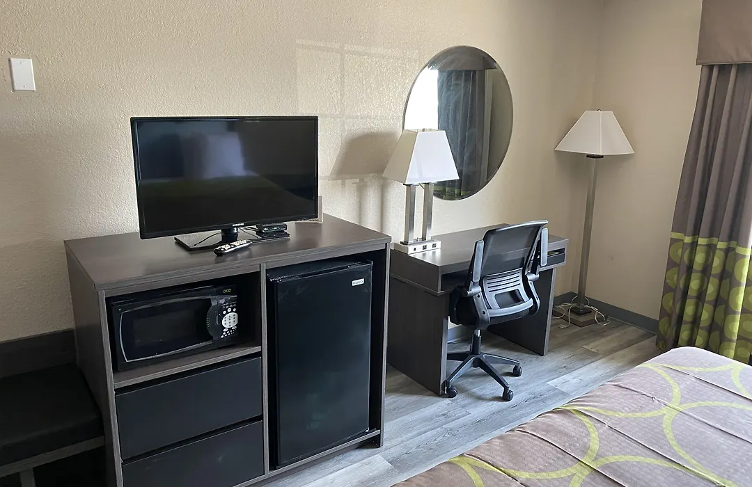 Super 8 By Wyndham Gainesville Tx-1