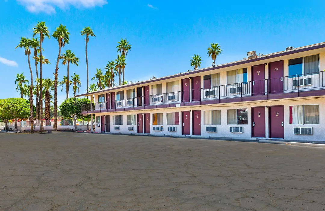 Knights Inn Yuma-1