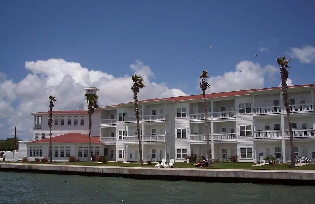 Lighthouse Inn At Aransas Bay-1