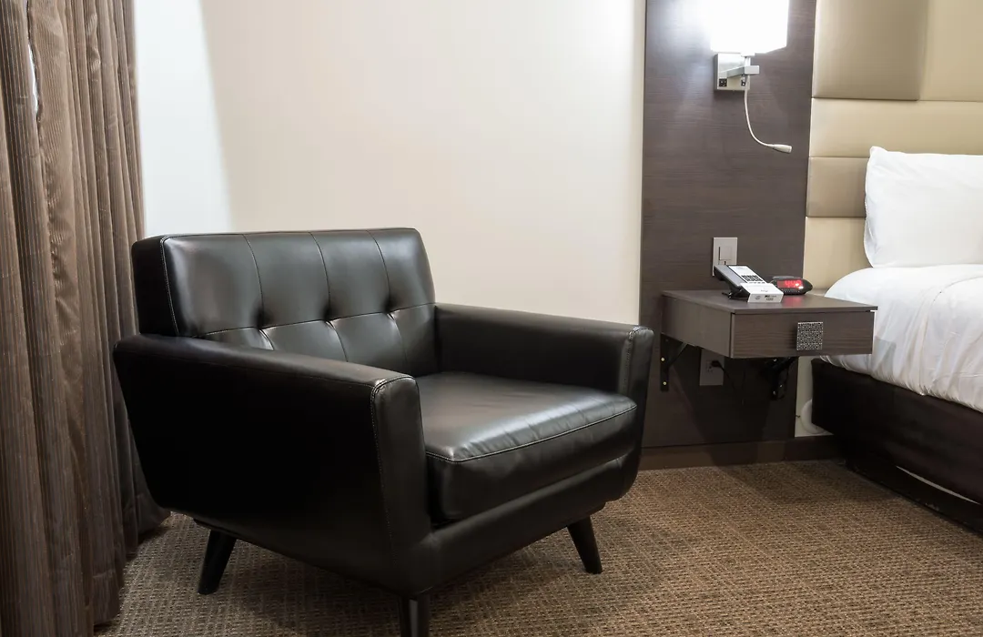 Hotel Xilo Glendale-1