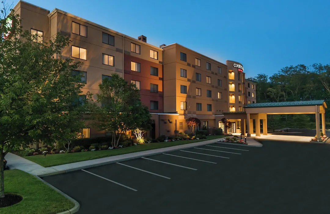Courtyard By Marriott Providence Lincoln-1