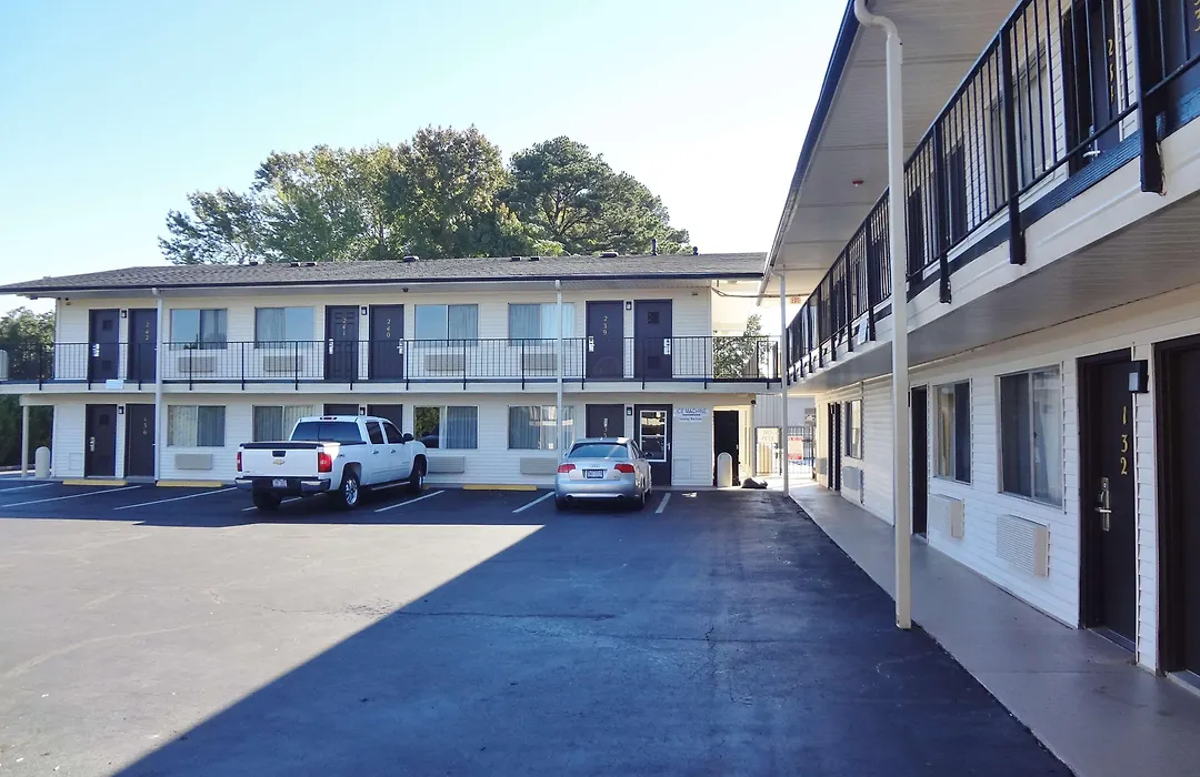 Americas Best Value Inn - Goldsboro-1
