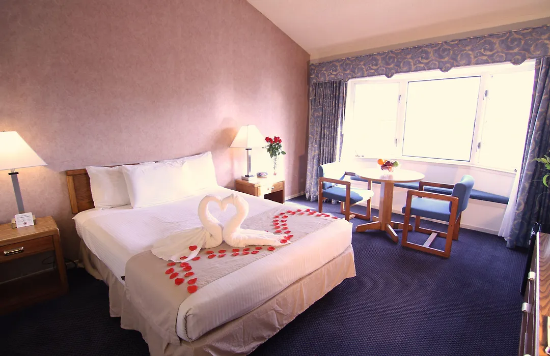 Harbor View Inn-1