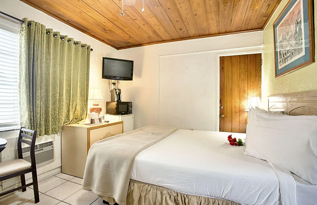 Island Breeze Inn - Venice-1