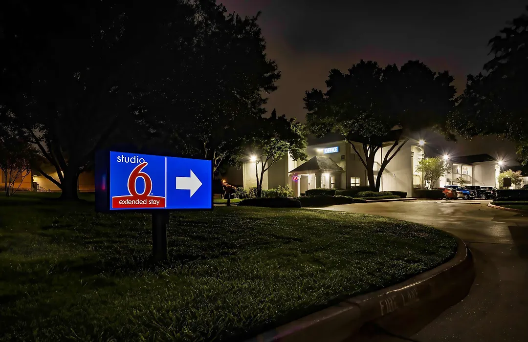 Studio 6-Arlington, Tx - South - Dallas-1