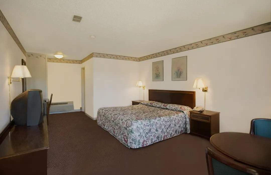 Americas Best Value Inn-1