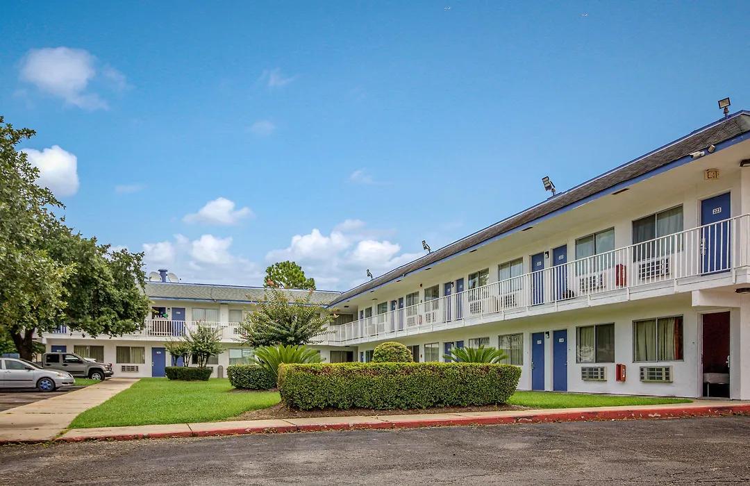 Motel 6-Conroe, Tx-1