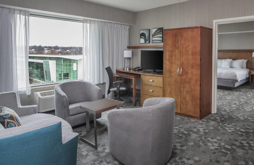 Courtyard By Marriott Stamford Downtown-1