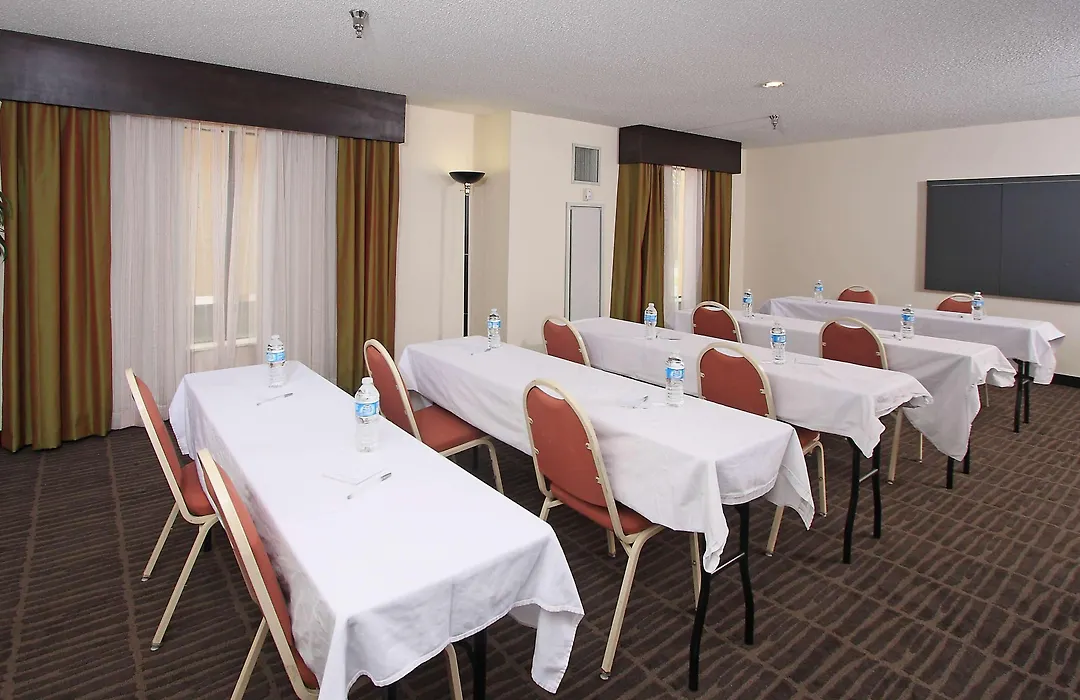 Hampton Inn & Suites Valdosta/Conference Center-1
