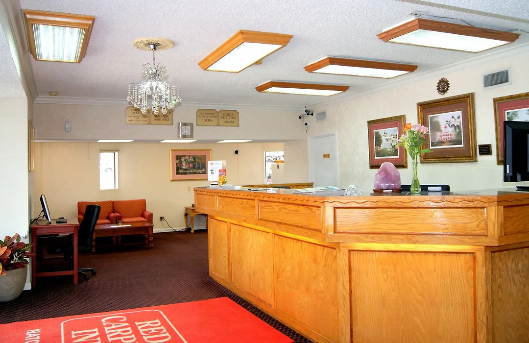 Red Carpet Inn - Natchez-1