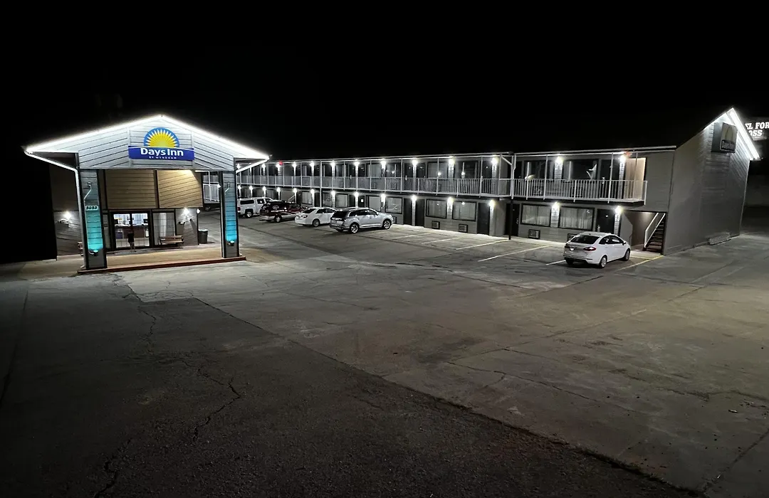 Days Inn By Wyndham Branson Near Theatre District-1