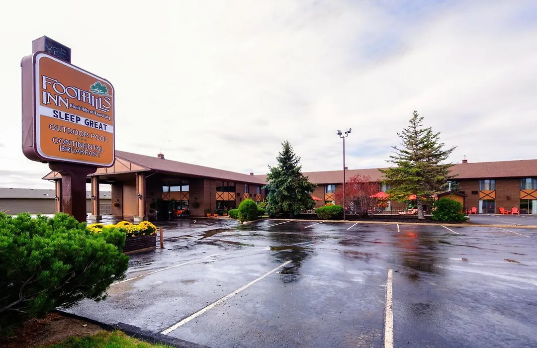 The Foothills Inn-1
