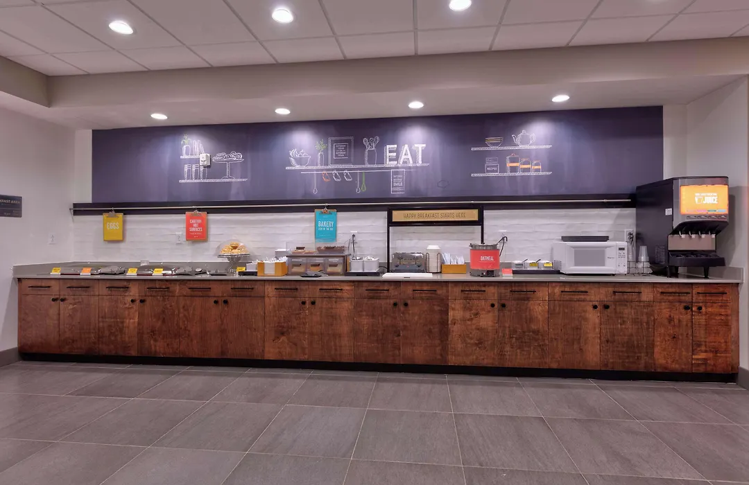 Hampton Inn Norfolk-1