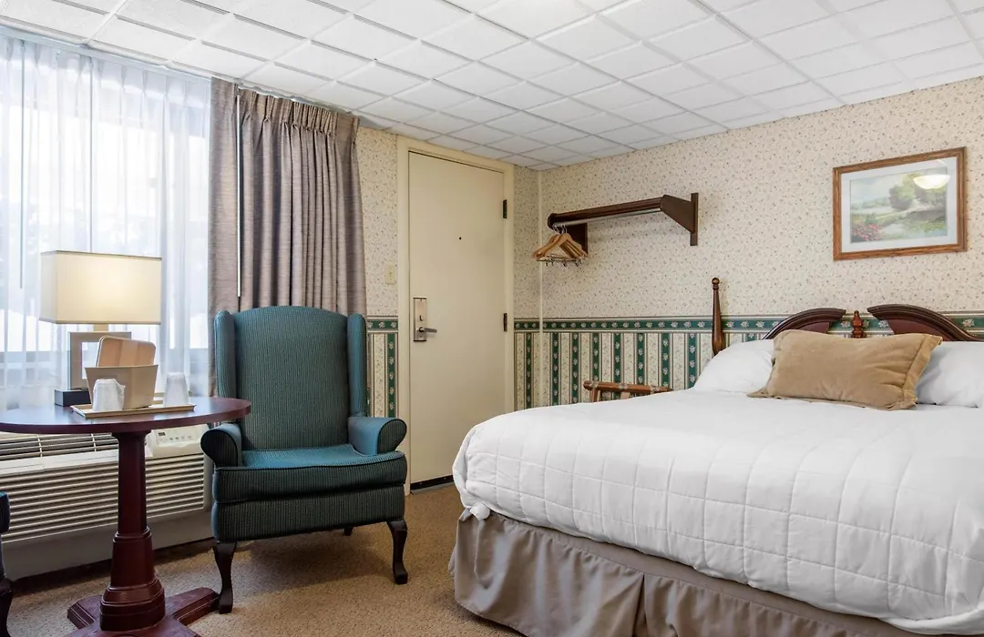 Coachman Inn-1