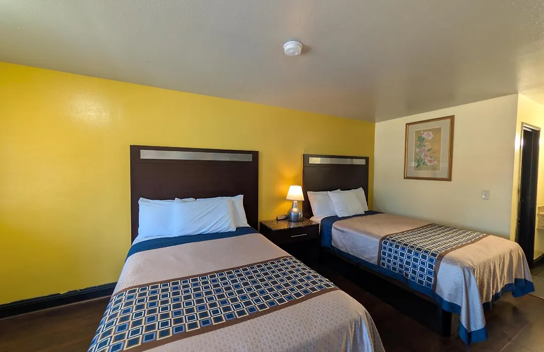 Crossroads Inn - Downtown Sacramento-1
