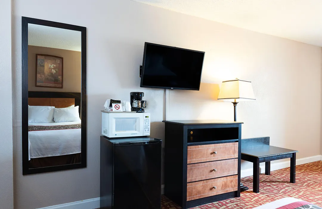 Sundial Inn-1