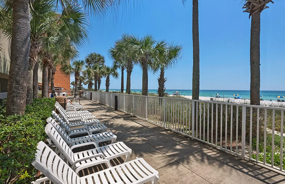 Radisson Beachfront Hotel - Panama City Beach-1