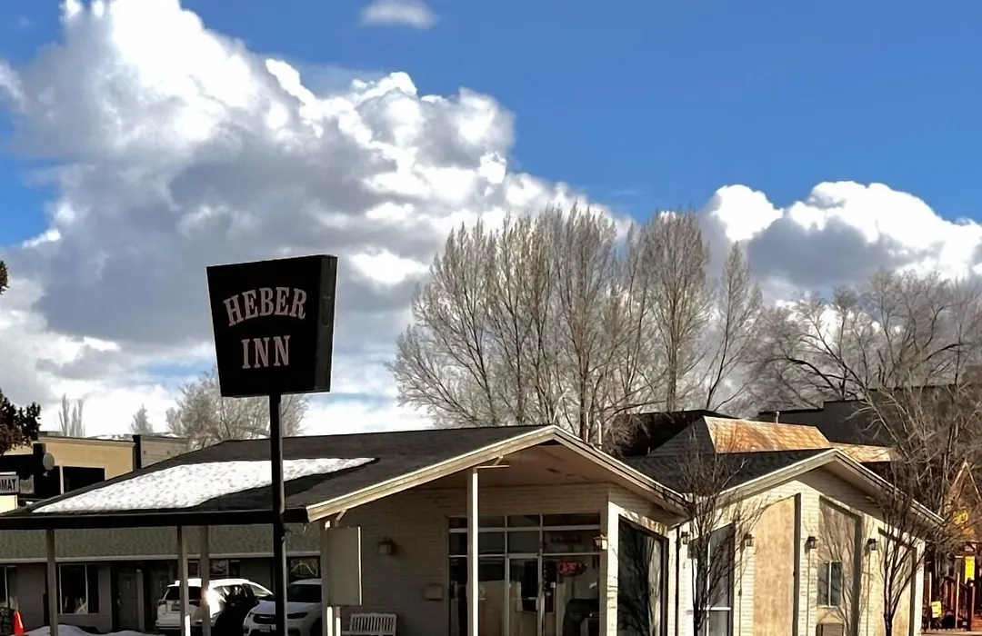 Heber Inn-1