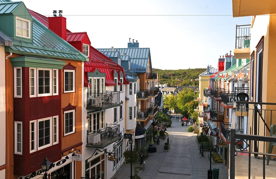 Place Saint Bernard Mont Tremblant-1