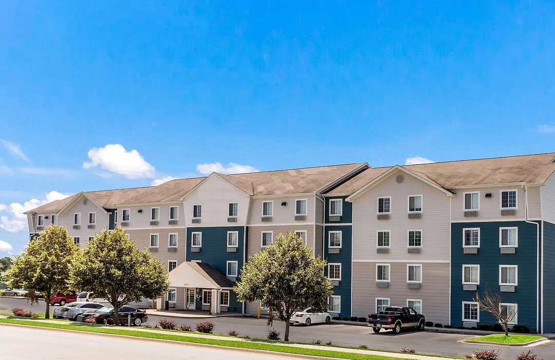 Woodspring Suites Bentonville-1
