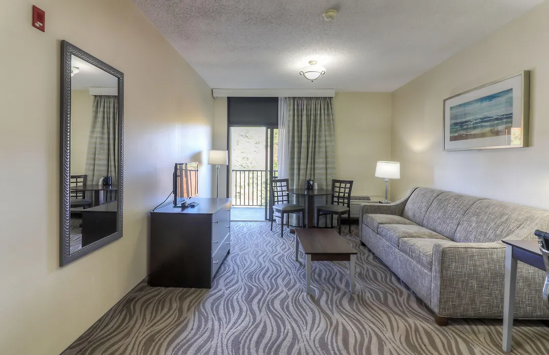 The Breakers Hotel & Suites-1