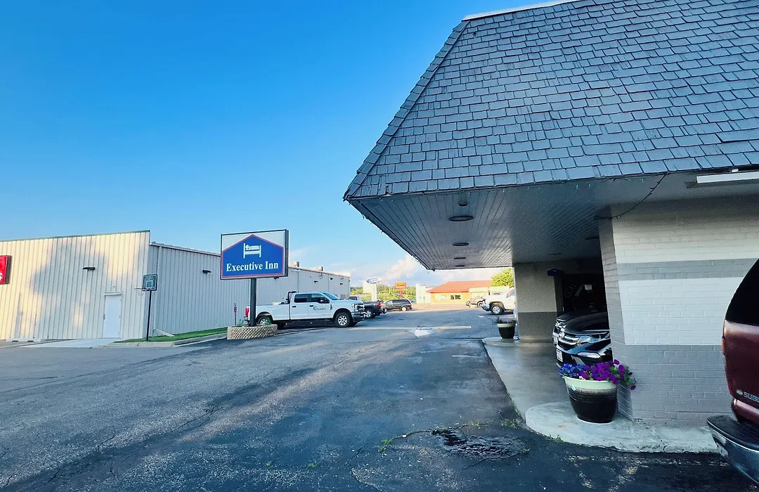 Executive Inn Owatonna Hwy 35-1