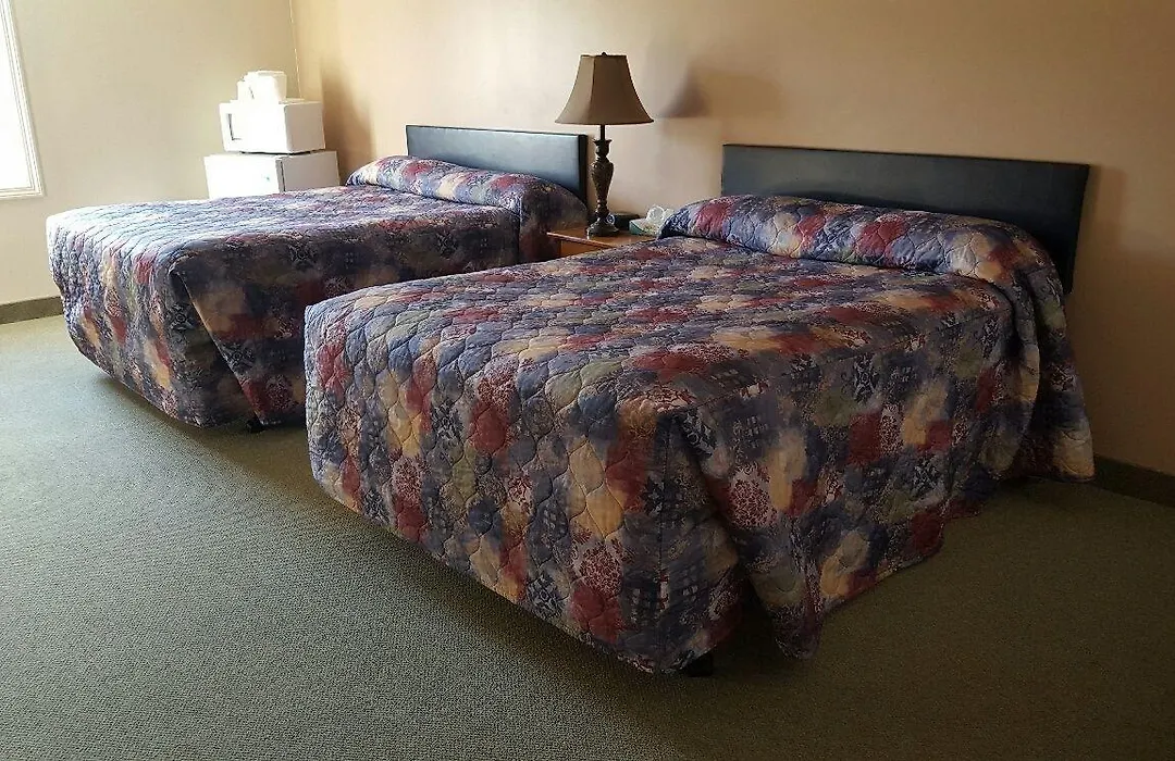 The Eagle'S Lodge Motel-1