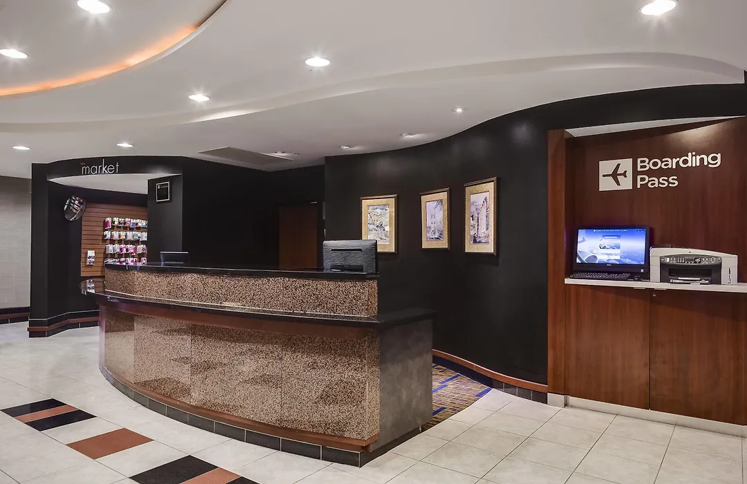 Courtyard By Marriott Columbia-1