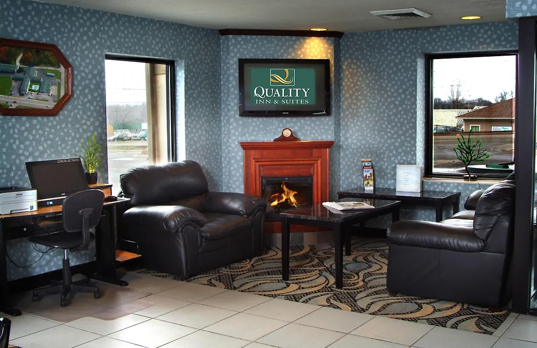 Quality Inn & Suites Big Rapids Near University-1