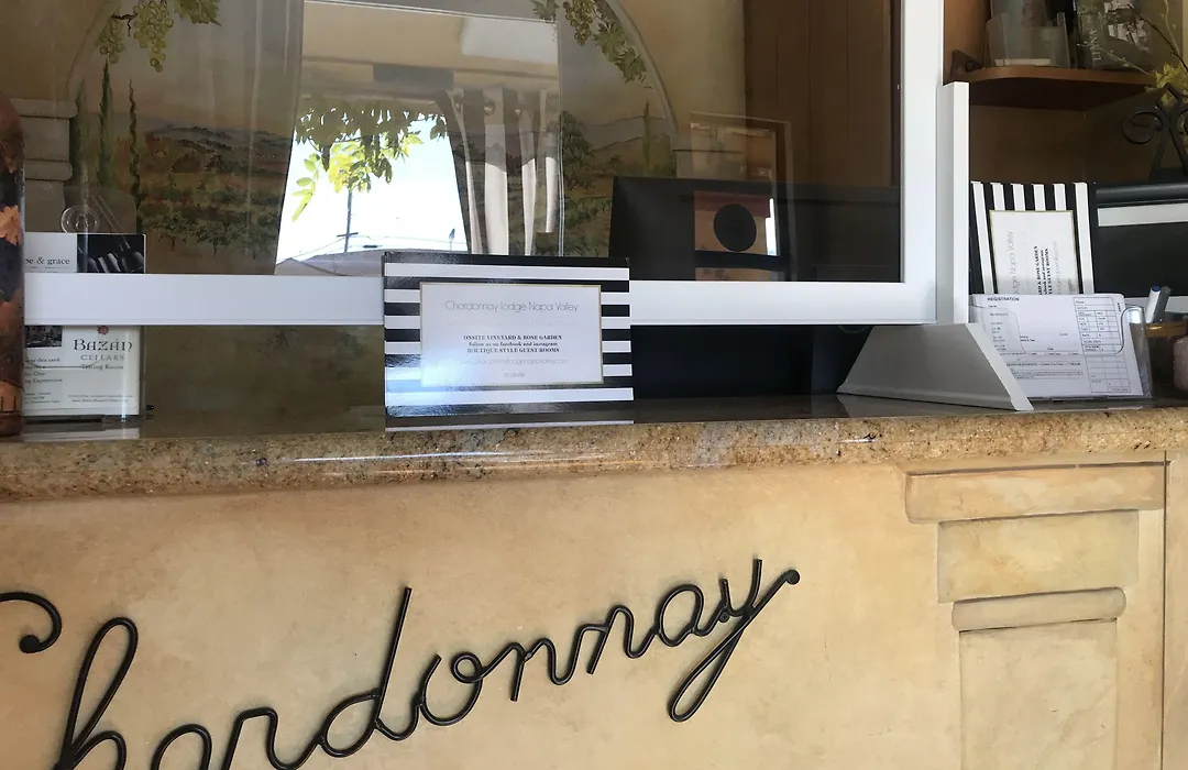 Chardonnay Lodge-1