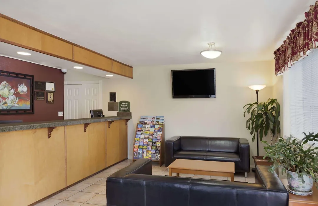 Howard Johnson By Wyndham Salem-1