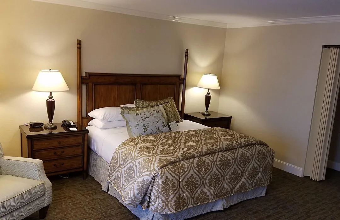 Chelsea Inn-1