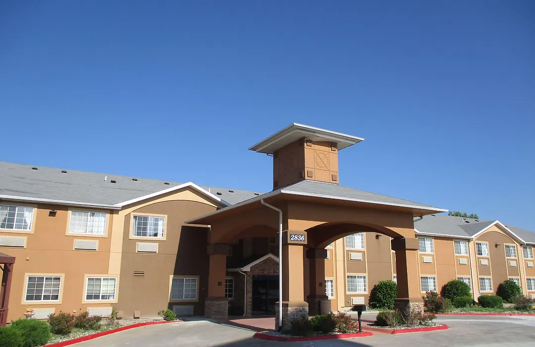 Best Western Emporia Inn-1