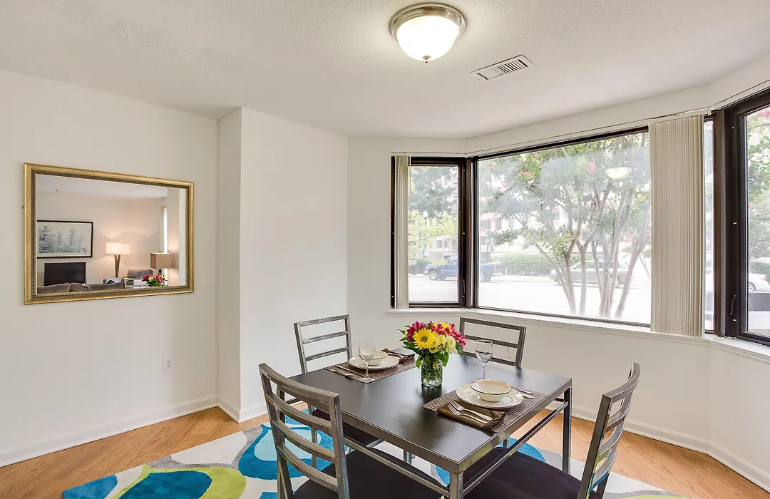 Oakwood Crystal City-1