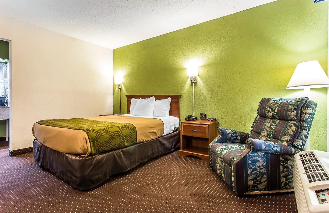 Economy Inn-1