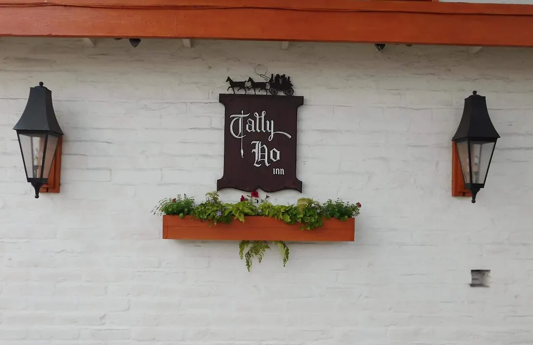 Tally Ho Inn-1