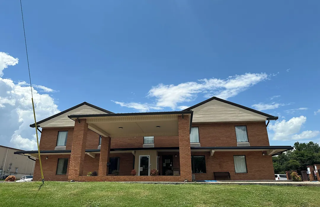Royal Inn - Anniston-1
