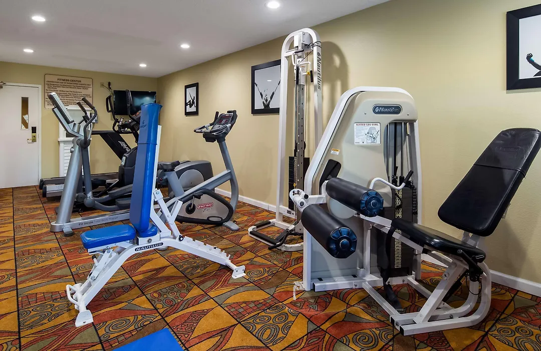 Best Western Plus Newport News-1
