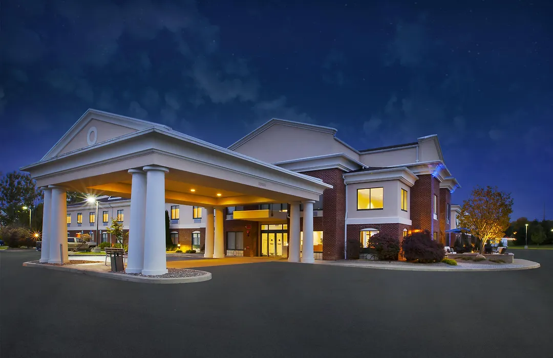 Holiday Inn Express Rochester-Victor By Ihg-1