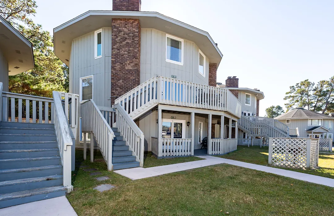 Country Club Villas-1