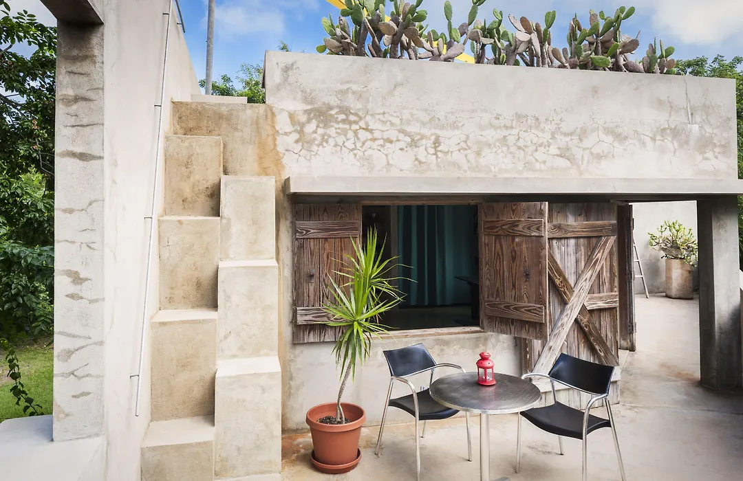 Hix Island House-1