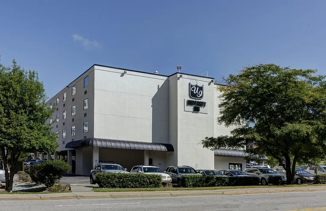 University Inn Duke-1