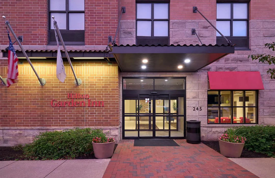 Hilton Garden Inn Bloomington-1