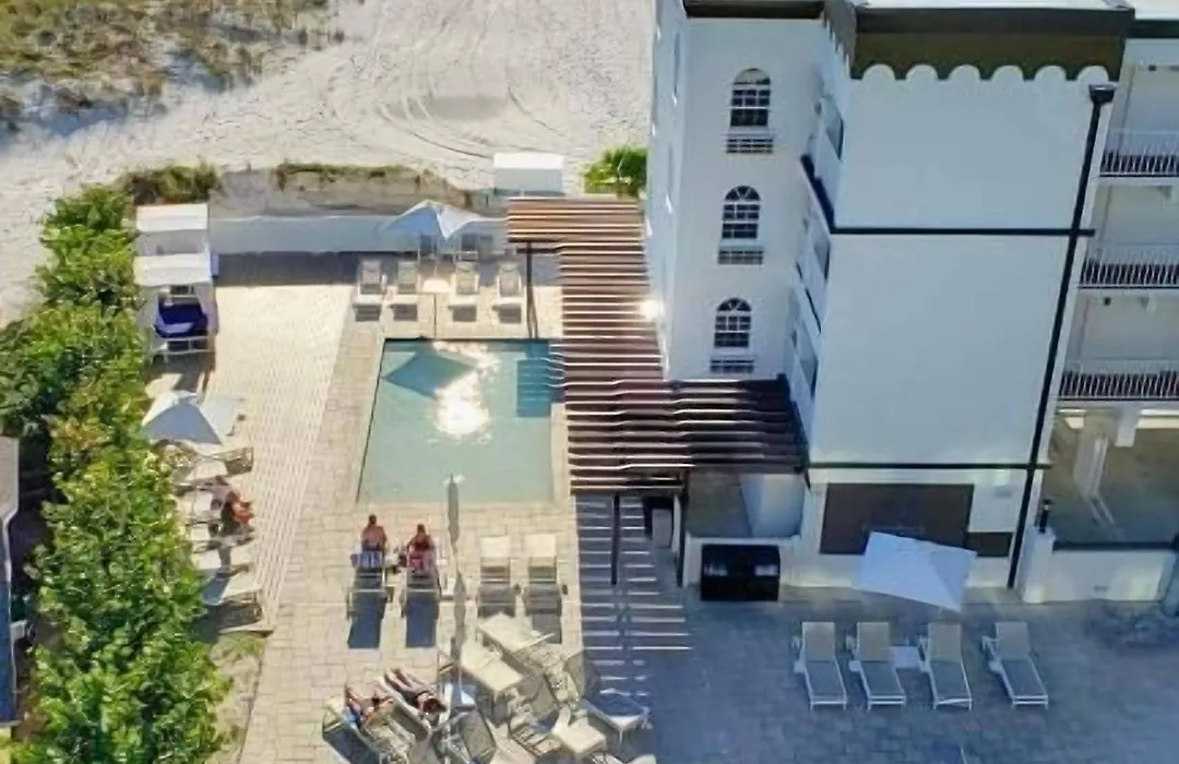 Barefoot Beach Club-1