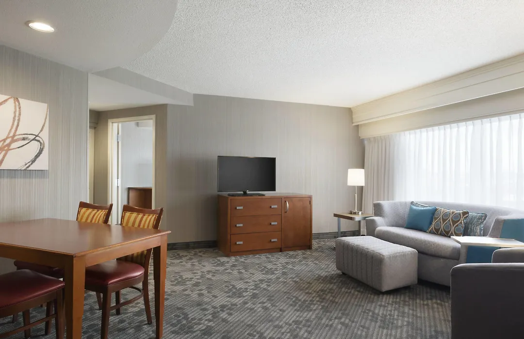 Courtyard By Marriott Fort Smith Downtown-1
