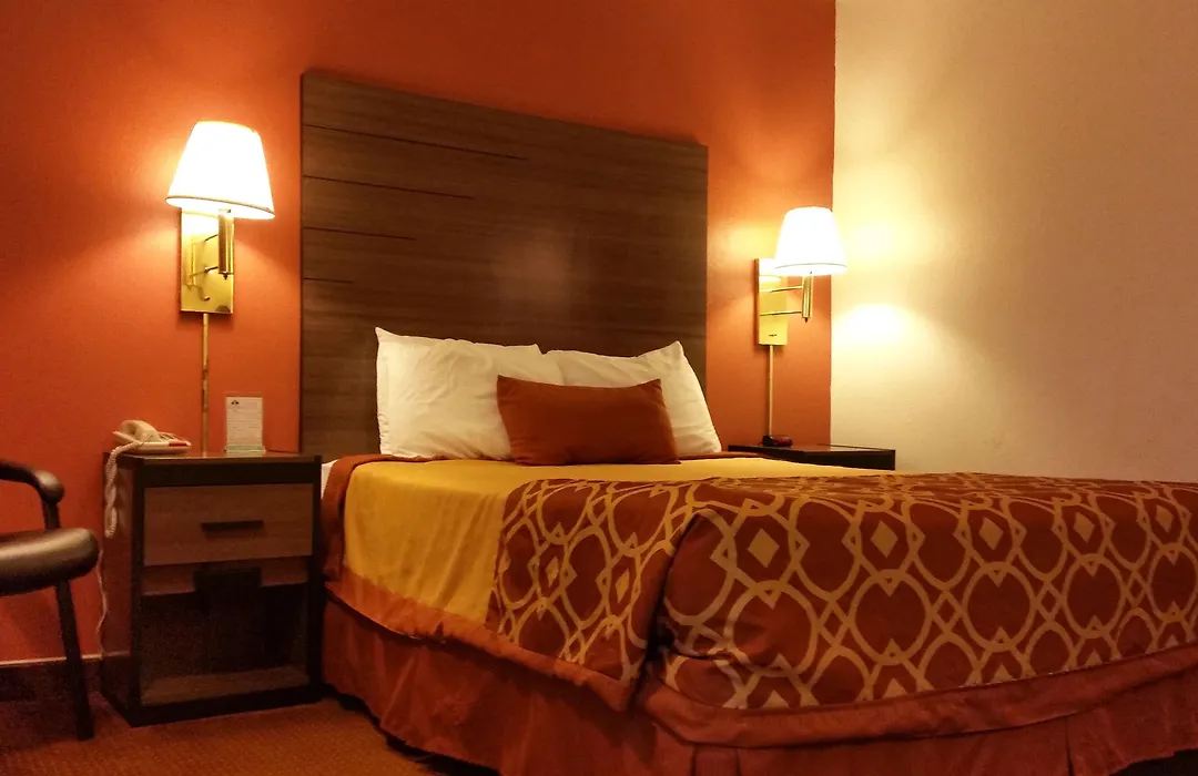 American Inn Of Liberal-1